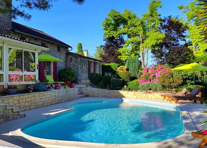 Domaine De La Dame Blanche